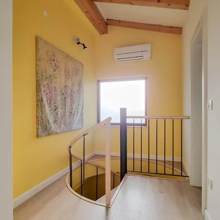 Doris A6 Apartment