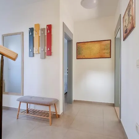 Apartment Doris A6 *