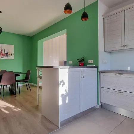 Apartment Doris A6 *